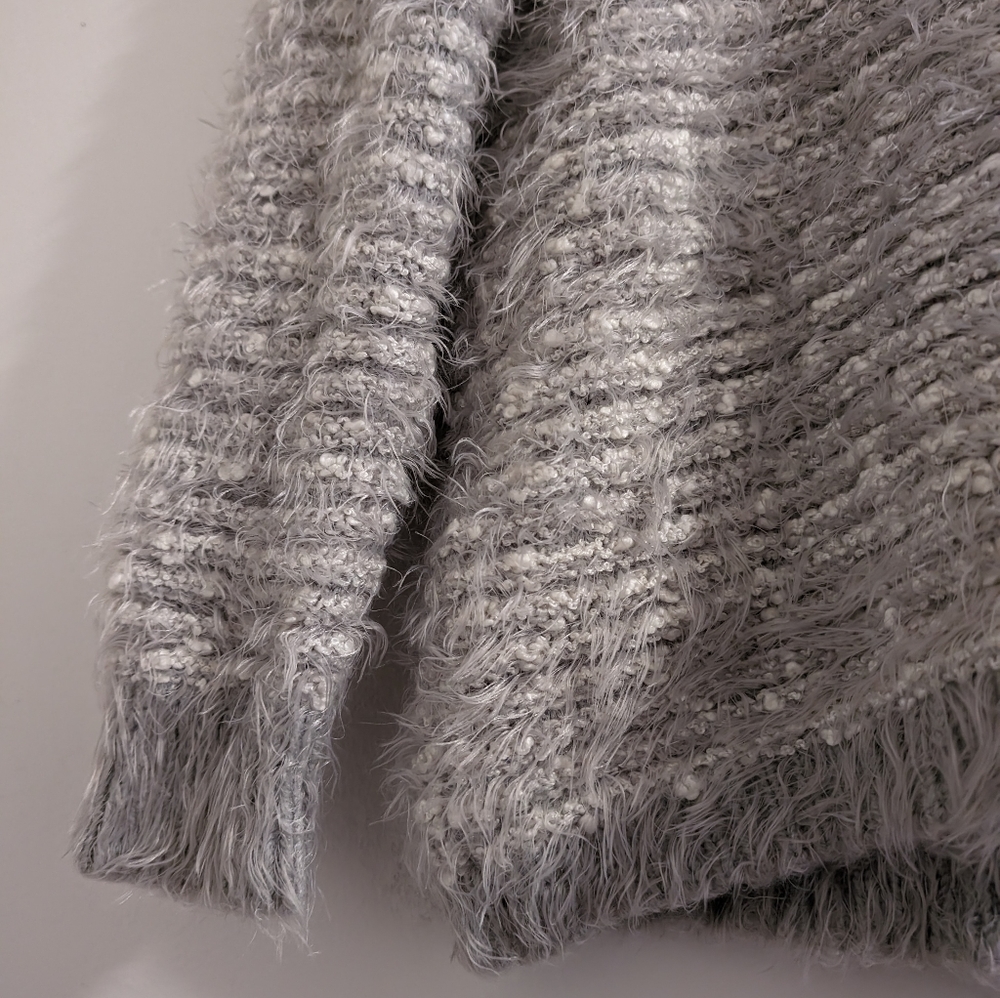 Textured Knit Sweater - Picture 2 of 4
